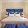 CRYS: Apartments, Holiday, Business, Blu