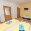Ferienwohnungen und Zimmer Yassi