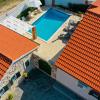 Holiday Home Ikka with swimming pool
