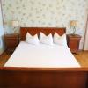 Boutique Vila White Duchess