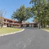The Parkwood Inn & Suites