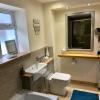Deri-Down Guest House