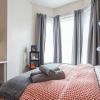 Shirley House 1, Guest House, Self Catering, Self Check in with smart locks, use of Fully Equipped Kitchen, Walking Distance to Southampton Central, Excellent Transport Links, Ideal for Longer Stays