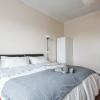 Shirley House 1, Guest House, Self Catering, Self Check in with smart locks, use of Fully Equipped Kitchen, Walking Distance to Southampton Central, Excellent Transport Links, Ideal for Longer Stays