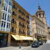 Flats Friends Plaza de la Reina