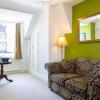 Wynnstay House