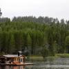 Rustika strandstugor utanför Rättvik