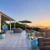 Corali House