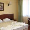 Avenue Hotel