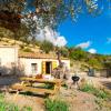 Villa Mancor Pool & Mountain Views