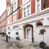 10 Lees Place, Mayfair, London W1K 6LL, England.