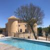Appartement 4 personnes dans château avec piscine