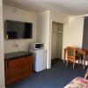 Golden Hills Motel