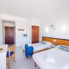 Hostal Port Corona
