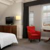 21 Piccadilly, London W1J 0BH, England.