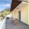 Fernandes House