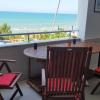 M&I Beach Apartment with Sea View