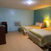 LAMPLIGHTER INN