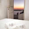 Oia Mare Villas