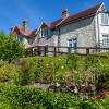 Main Road, Lulworth Cove, Dorset, BH20 5RL, England.