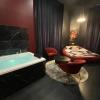 Legend Majestic Superbe Love Room - Jacuzzi - Champagne - Romantisme - parking privé