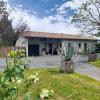 La maison du Bonheur, borne de recharge VE