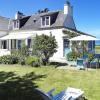 Charming holiday home with sea view, Plougasnou