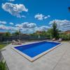 Villa Luna Tinjan, Pool and Wellness