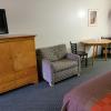 Emerald Inn & Lounge