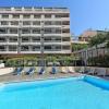 24m At 200m From Beach Residence With Pool