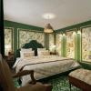 Great Gatsby Motel Inn