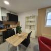 Grand studio Gravelines centre , 5 mn du cnpe et de la plage, absence de chambre privative