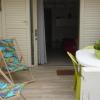 MAISONNETTE AU BORD DE L ETANG
