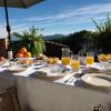 Les Penyetes Boutique Bed and Breakfast