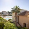JOLI 25 m LUMINEUX avec BALCON et PISCINE