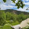 Tinutul Luanei Glamping Resort