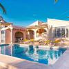 Villa Jose - three bedroom with private pool - by Holiday Rentals Villamar