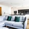Monterey Residence - Stunning, Duplex Apartment in the Heart of Kendal