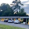 LAMPLIGHTER INN