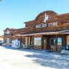 Boulder Inn