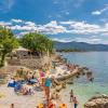 Rocky Beach Rooms