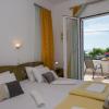 Hotel Avra