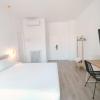 Hostal Manuela by gaiarooms