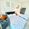 A 1-4 pax Cozy Studio TV Box Pool 100mps Wifi 3 bed Trefoil Setia Alam