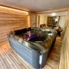 Chalet Kelly, centre ville / Jacuzzi / Sauna