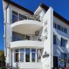 Boutique Vila White Duchess
