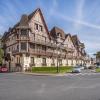 Apartment Le Normandie Home by Interhome