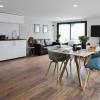 Superbe logement indépendant très lumineux avec terrasse de 30 m2, 10 min de l'aéroport Bâle Mulhouse Freiburg, 15 min de Bâle, 20 min de Mulhouse et 10 min à pieds de la gare de Sierentz
