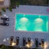 Holiday House App Grace with pool and view in Klis