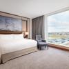 Waterview Dr, Greenwich Peninsula, London SE10 0TW, England.